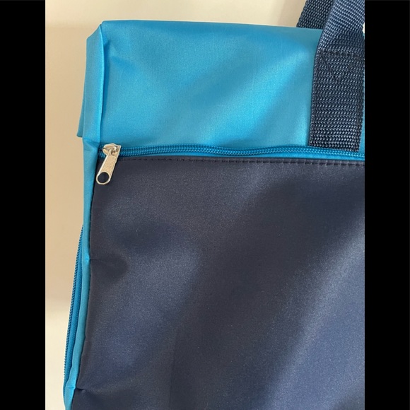 DSW Large Two Tone Blue Tote with Interesting Pockets - Picture 3 of 12